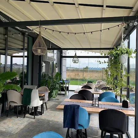 Z Basenem * 萨比诺瓦