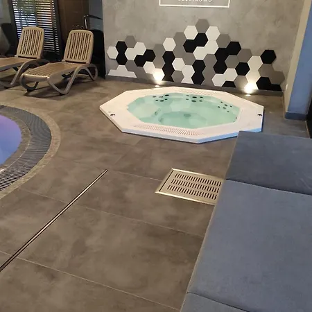 Apartment Blu M Z Basenem